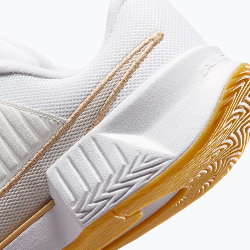 Buty do tenisa damskie Nike GP Challenge Pro white/summit white/linen/light orewood brown 12