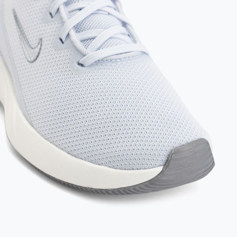 Buty treningowe damskie Nike Bella 7 football grey/sail/metallic cool grey 7
