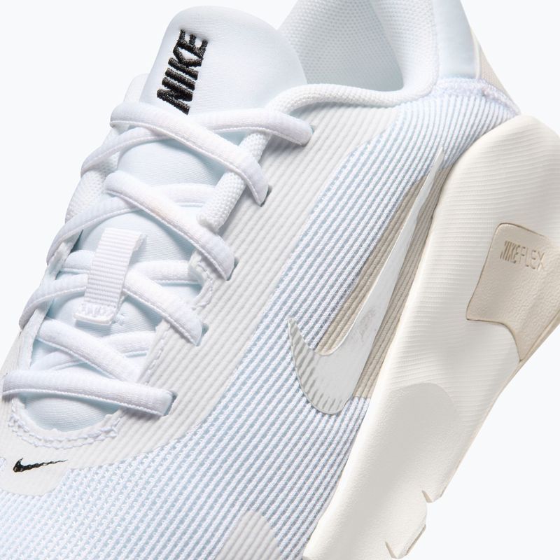 Buty treningowe damskie Nike Flex Train white/sail/phantom/ metallic silver 14