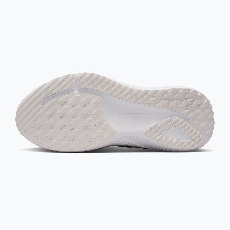 Buty do biegania damskie Nike Quest 7 summit white/white/metallic silver/black 11