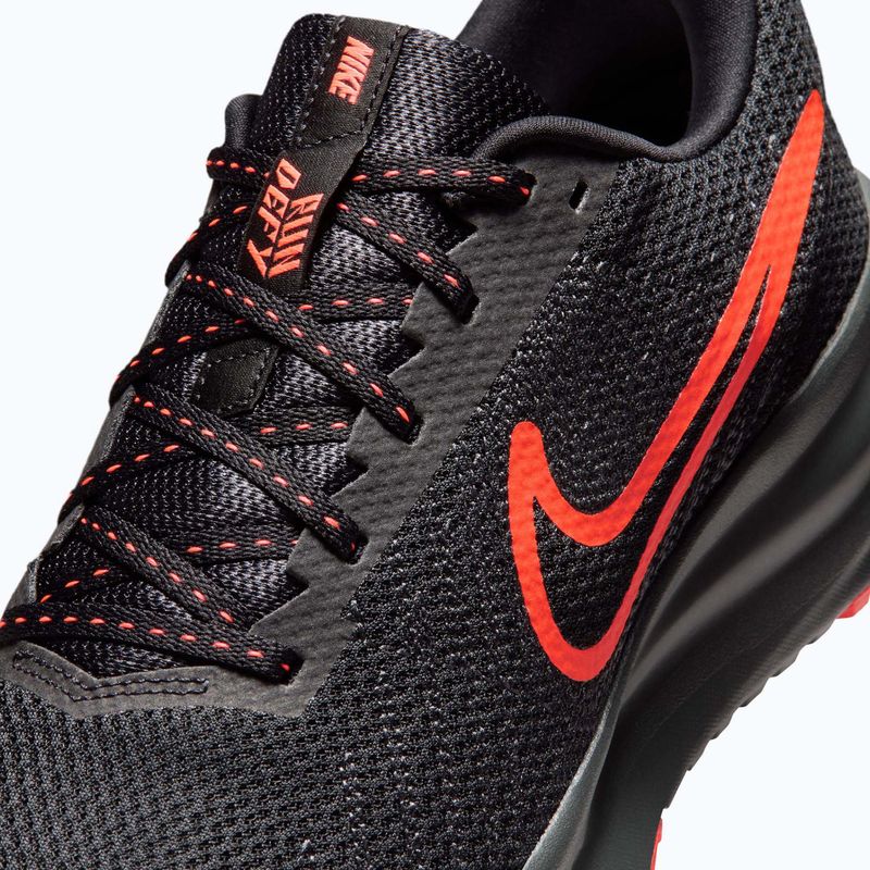 Buty do biegania męskie Nike Run Defy black/anthracite/bright crimson 14