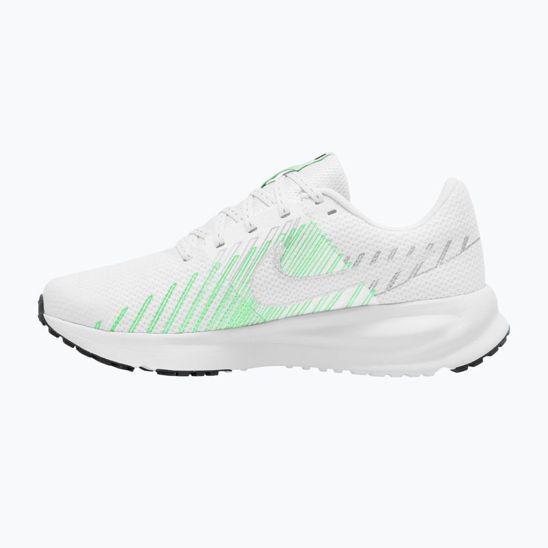 Buty do biegania damskie Nike Run Defy white/cucumber calm/black/illusion green 9