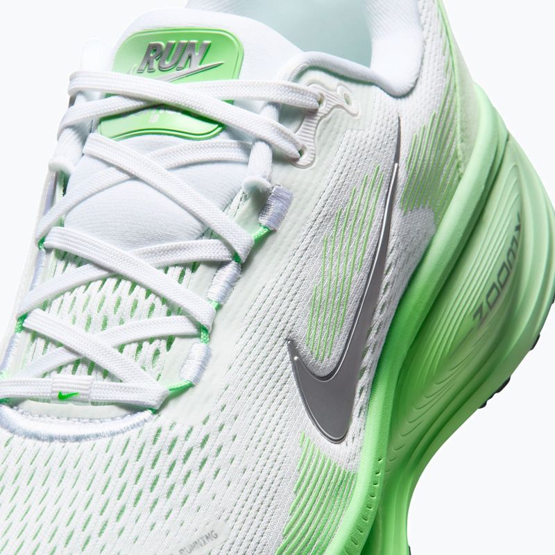 Buty do biegania damskie Nike Vomero 18 white/illusion green/metallic silver 14