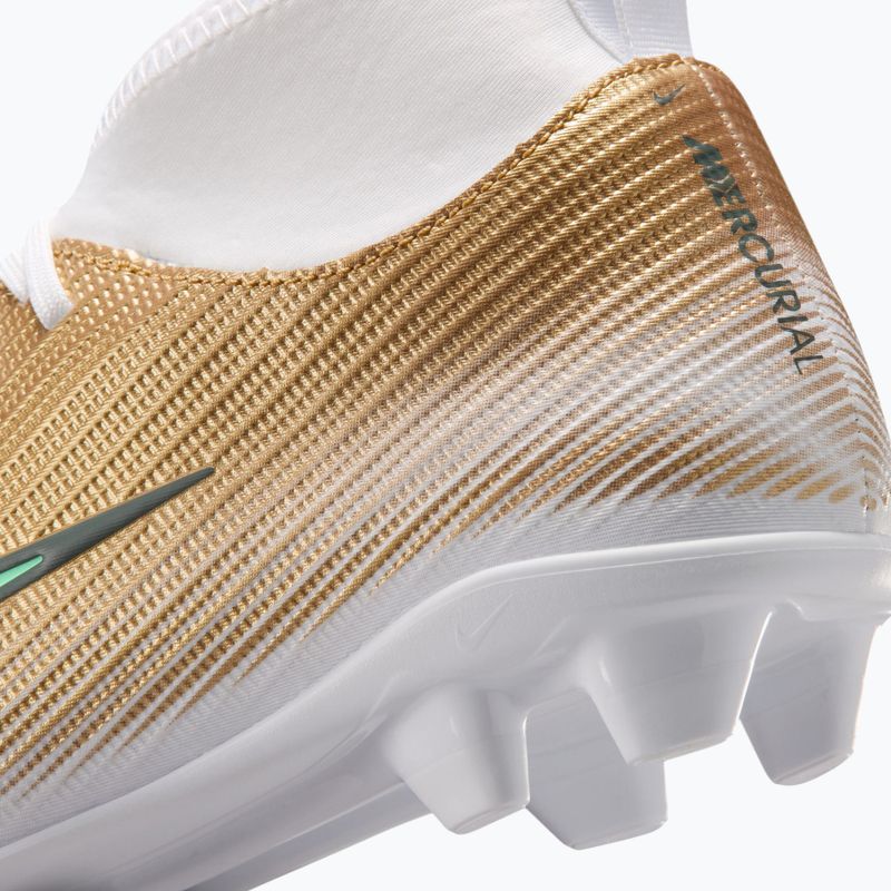 Buty piłkarskie dziecięce Nike Jr. Mercurial Superfly 11 Club "Kylian Mbappé" MG metallic gold/green glow 13