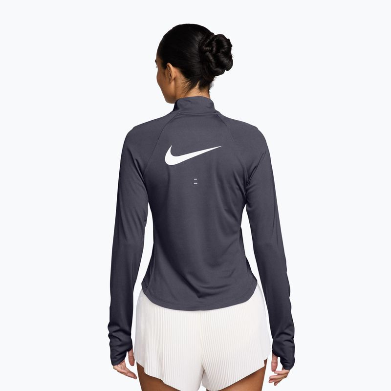 Longsleeve do biegania damski Nike Tempo Swoosh Run Dri-Fit 1/4-Zip LS gridiron/white 2