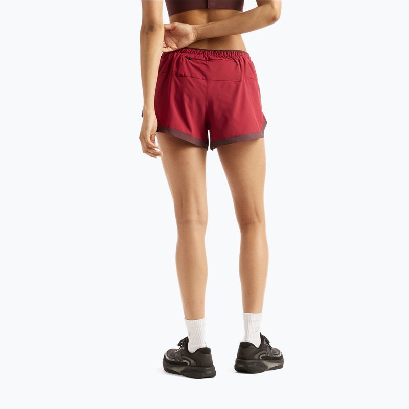 Spodenki do biegania damskie New Balance Run Essentials 3" Short podium red 3