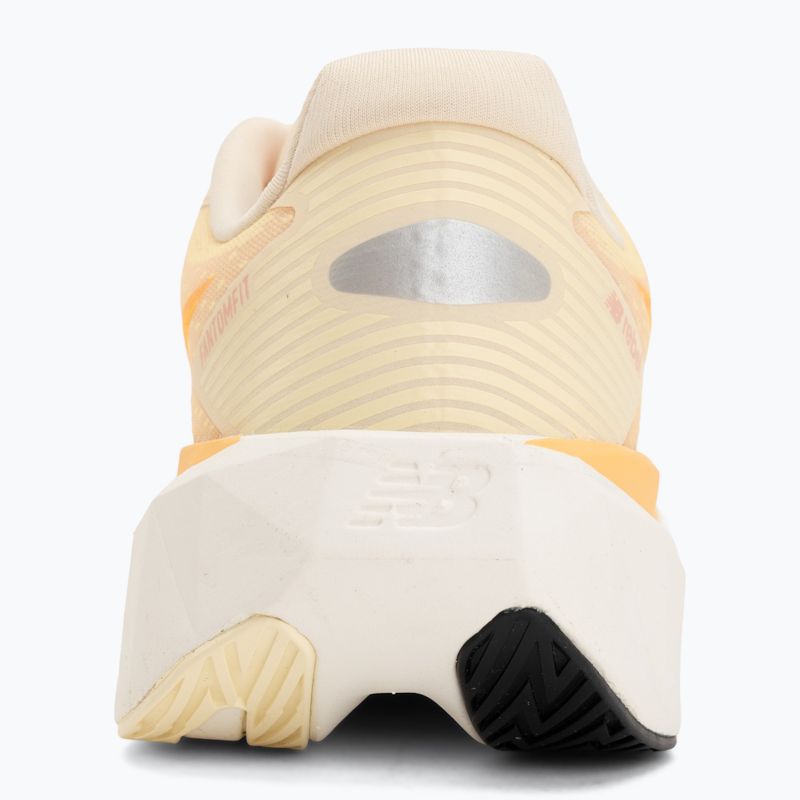 Buty do biegania damskie New Balance FuelCell Rebel V5 calcium/gumdrop 6