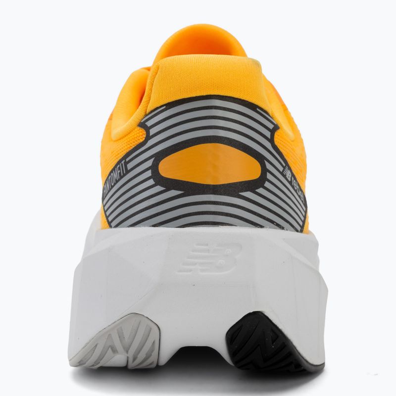 Buty do biegania damskie New Balance FuelCell Rebel V5 satsuma orange/grey matter 6