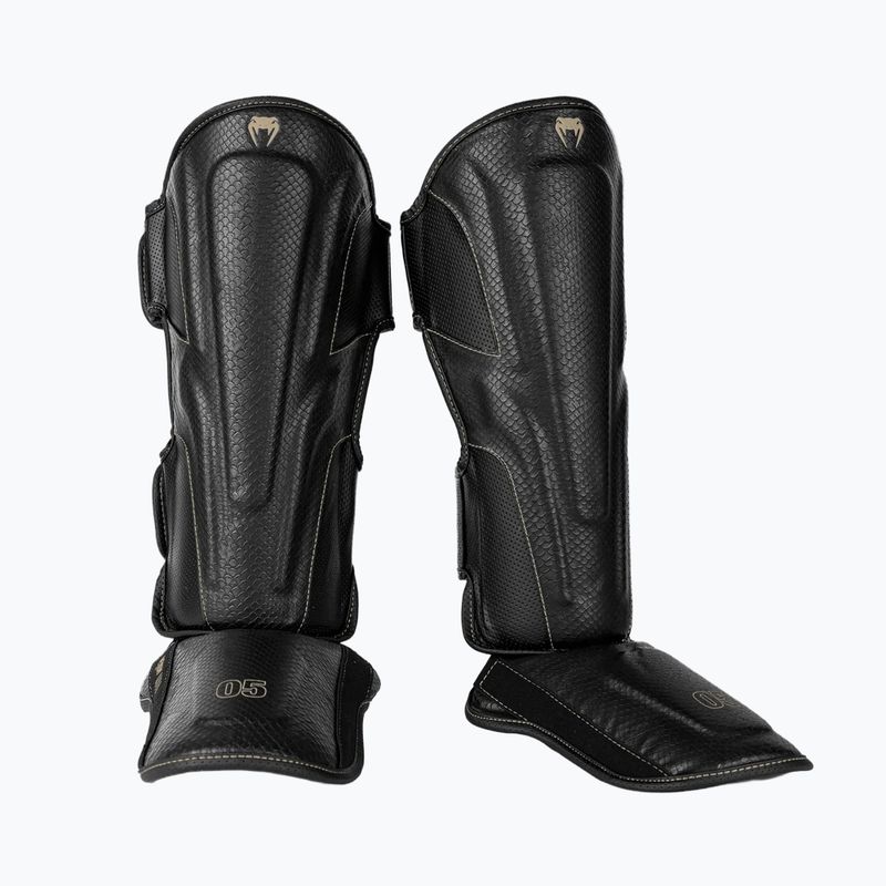 Ochraniacze do piszczeli i stóp Venum Impact Evo Scales Shinguards black 2