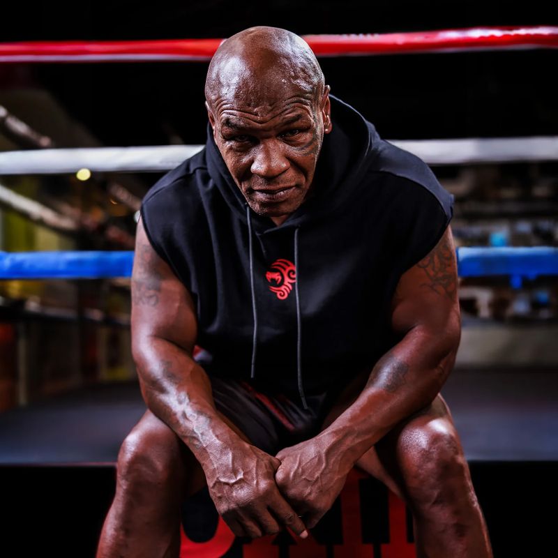 Bluza męska Venum x Mike Tyson Tiger Sleeveless Hoodie deep black/intense red 8