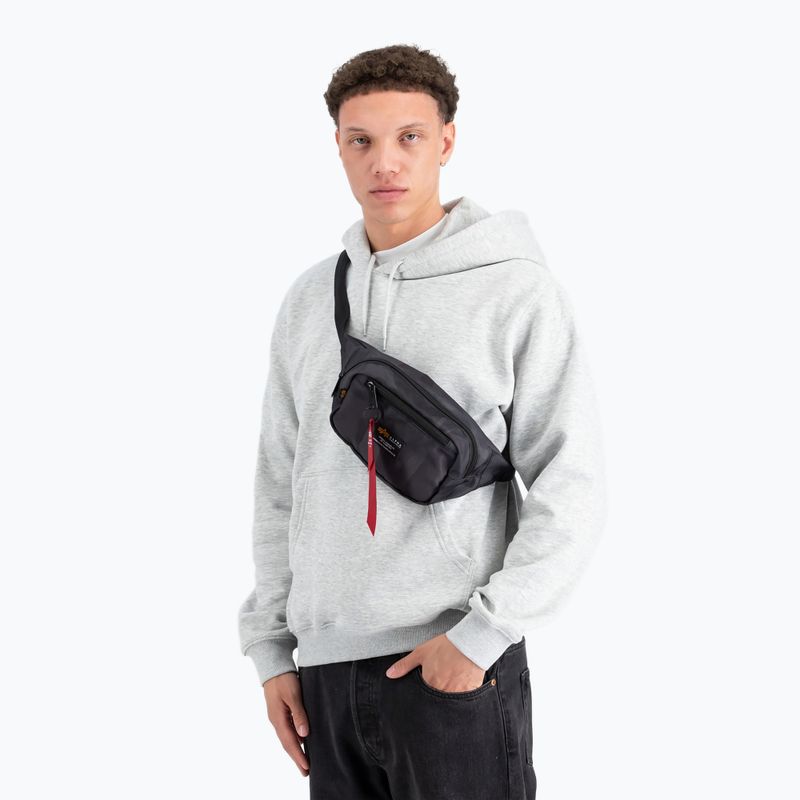 Saszetka nerka Alpha Industries Crew Camo black camo 3