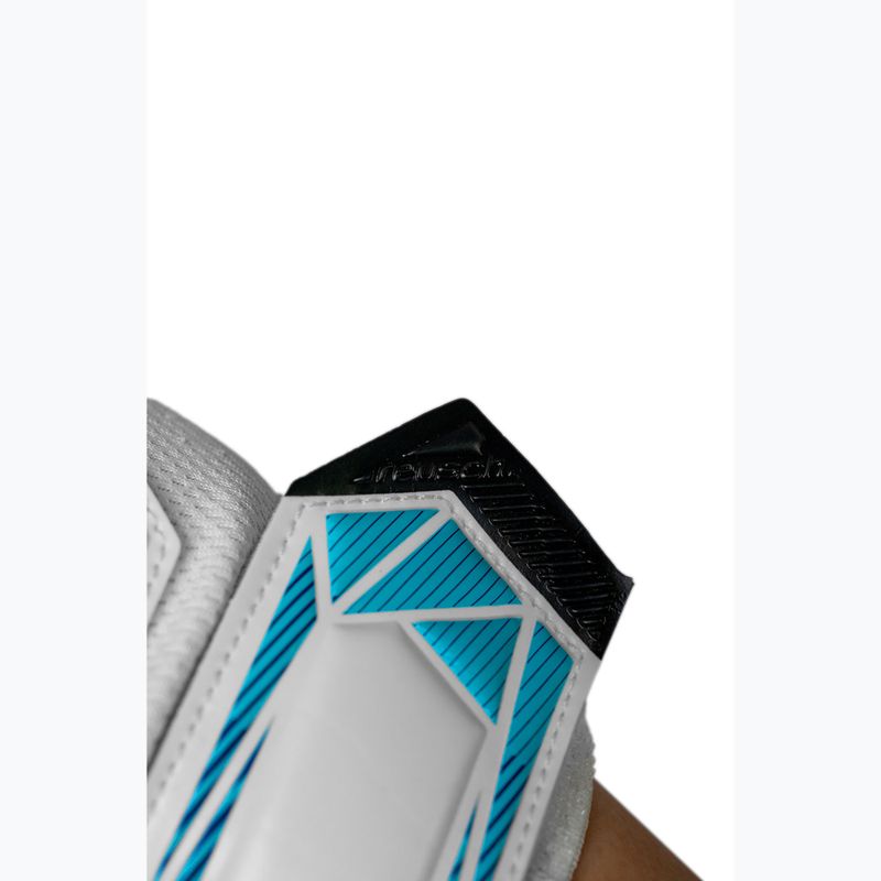 Rękawice bramkarskie dziecięce Reusch Attrakt Starter Solid Junior white/light blue 8