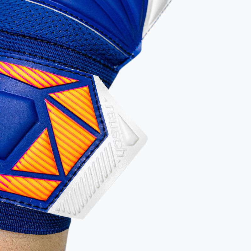 Rękawice bramkarskie Reusch Attrakt Solid sharp blue/white/shocking orange 7