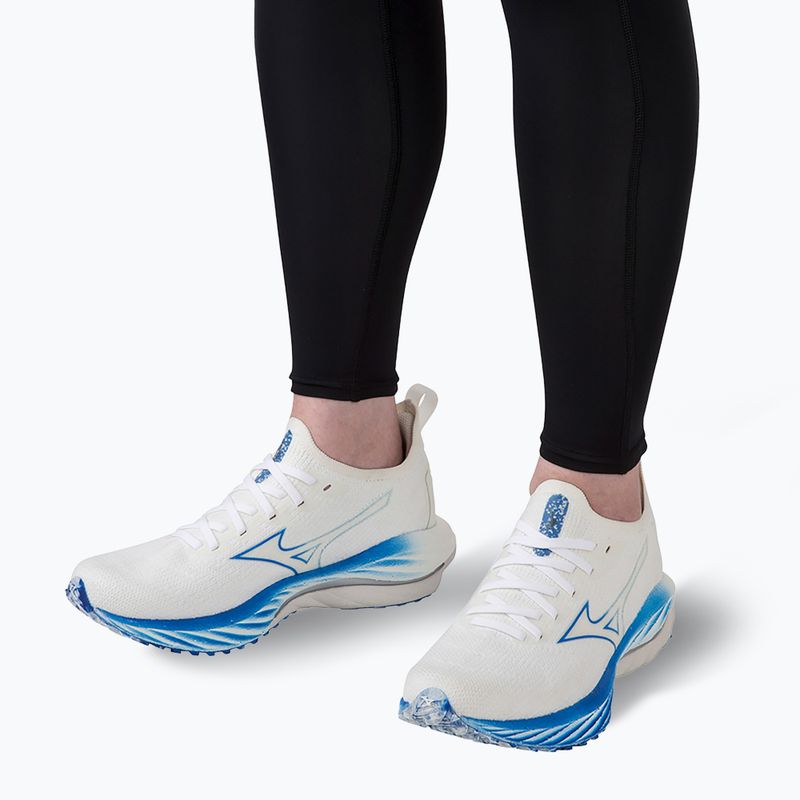 Buty do biegania damskie Mizuno Wave Neo Wind white/silver/peace blue 8