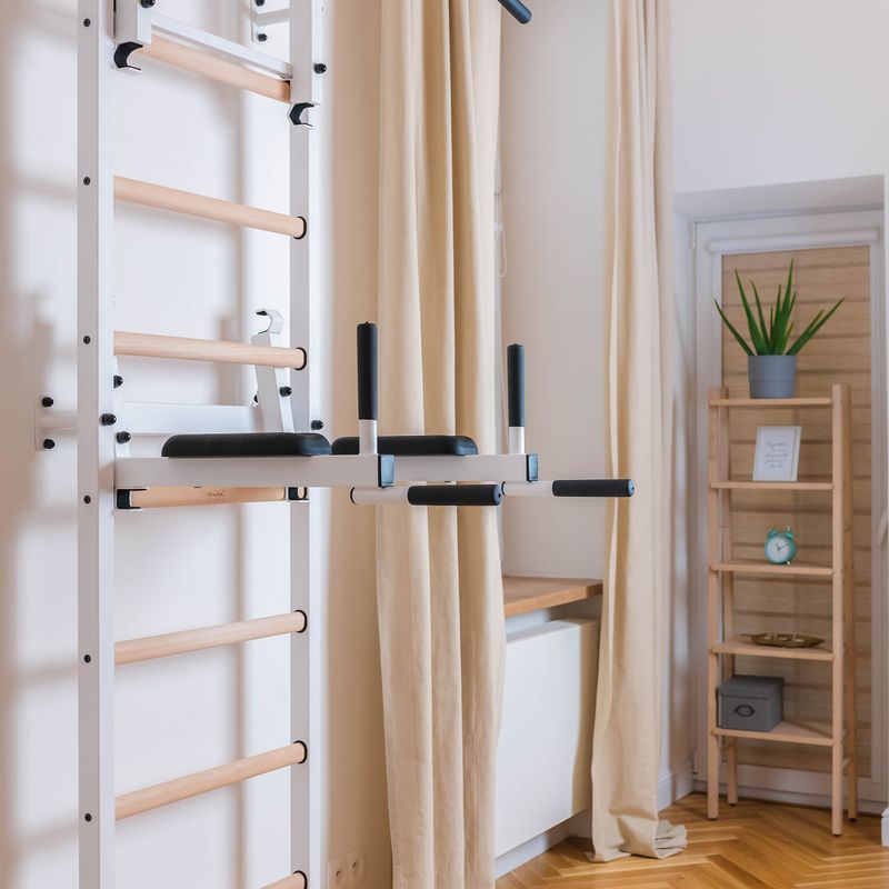 Drabinka gimnastyczna BenchK biała BK-732W 14