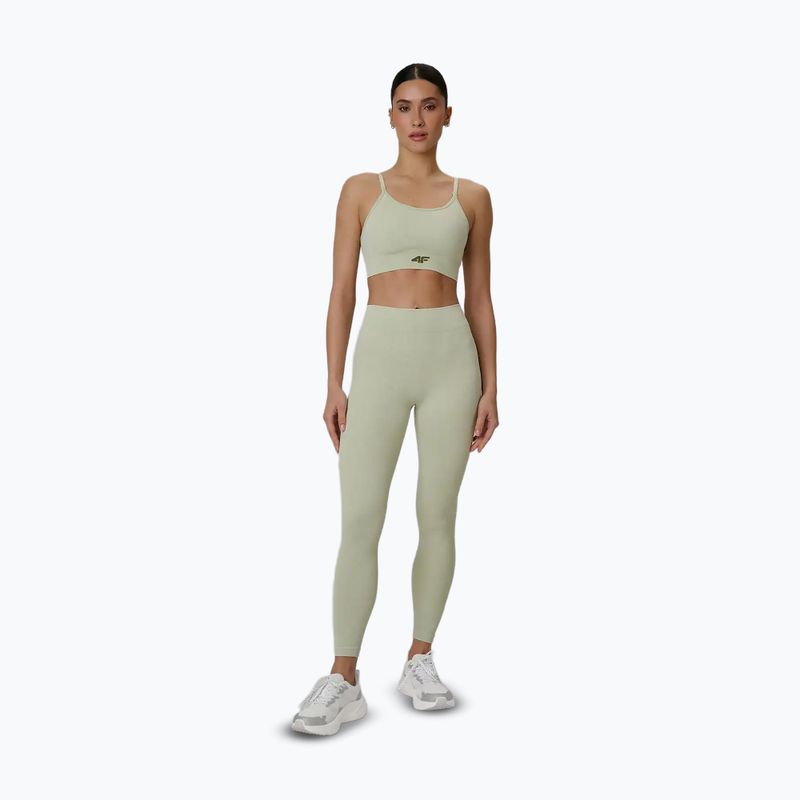 Biustonosz treningowy 4F Solar Punk F203 light green allover 2