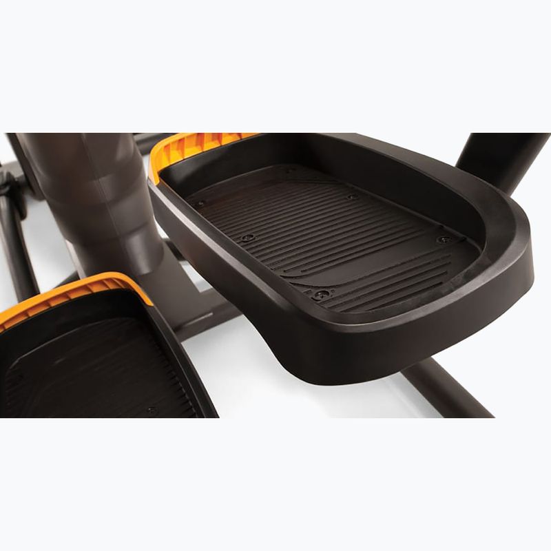 Trenażer eliptyczny Matrix Fitness Ascent Trainer A30XR-04 black 5
