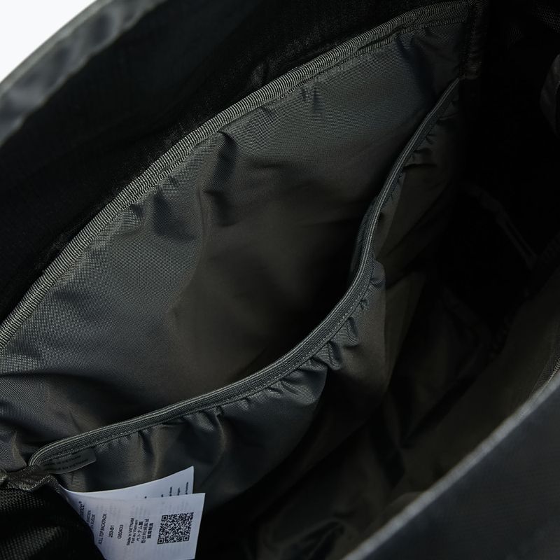 Plecak Peak Performance Roll Top 21,5 l black 4