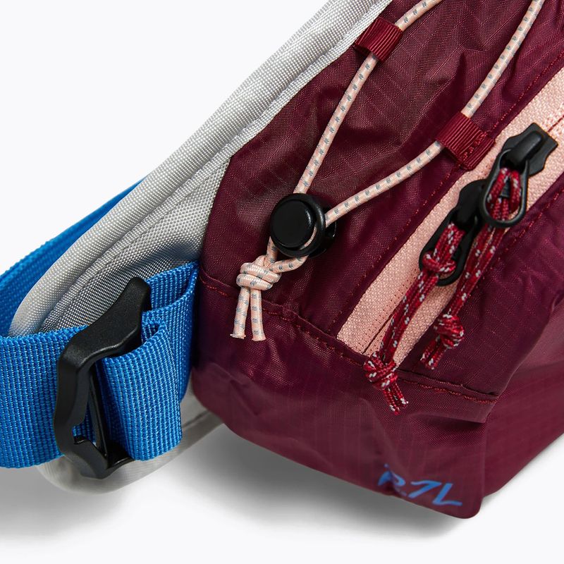 Saszetka nerka Peak Performance Trail Hip vertical zenith 4