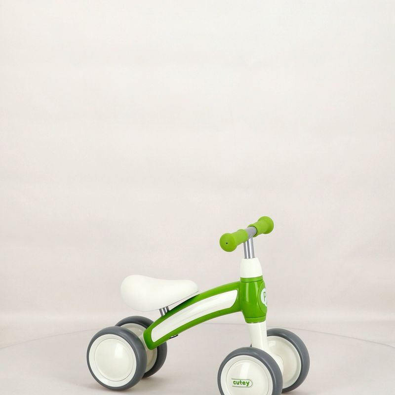 Rowerek biegowy czterokołowy Qplay Cutey green 9