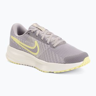Buty do biegania damskie Nike Run Defy silver lilac/sail/cream ii/fennel